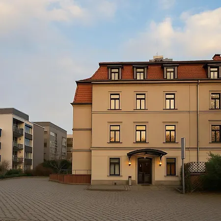 Hotel Villa Noel Am Hauptbahnhof 3*