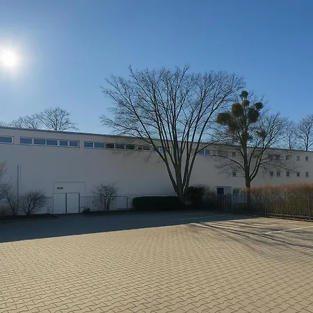 Otel Noel Am Hauptbahnhof 3*