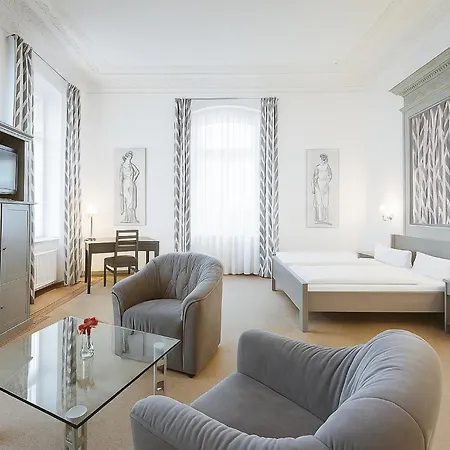 Kipping Am Hauptbahnhof 3*