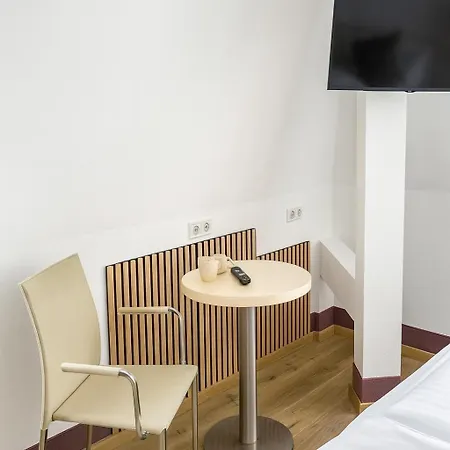 Noel Am Hauptbahnhof 3* Dresden