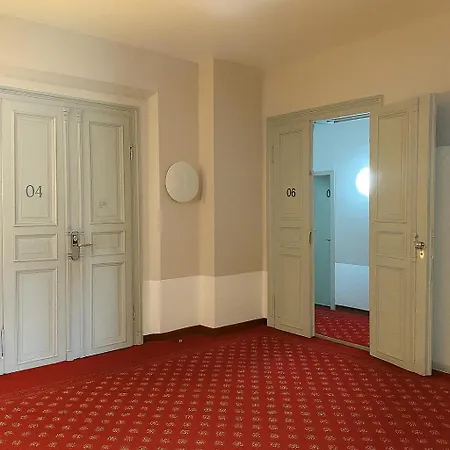 Noel Am Hauptbahnhof 酒店 3*