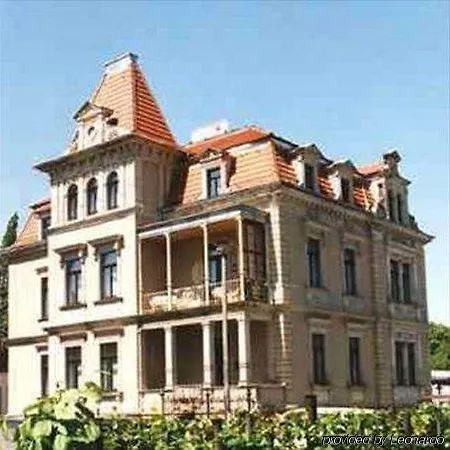 Noel Am Hauptbahnhof 3*