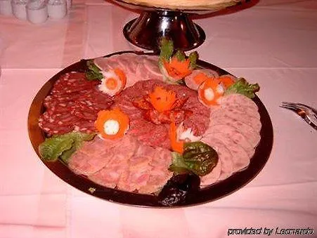 Noel Am Hauptbahnhof Dresda