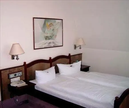 Hotel Noel Am Hauptbahnhof Dresda